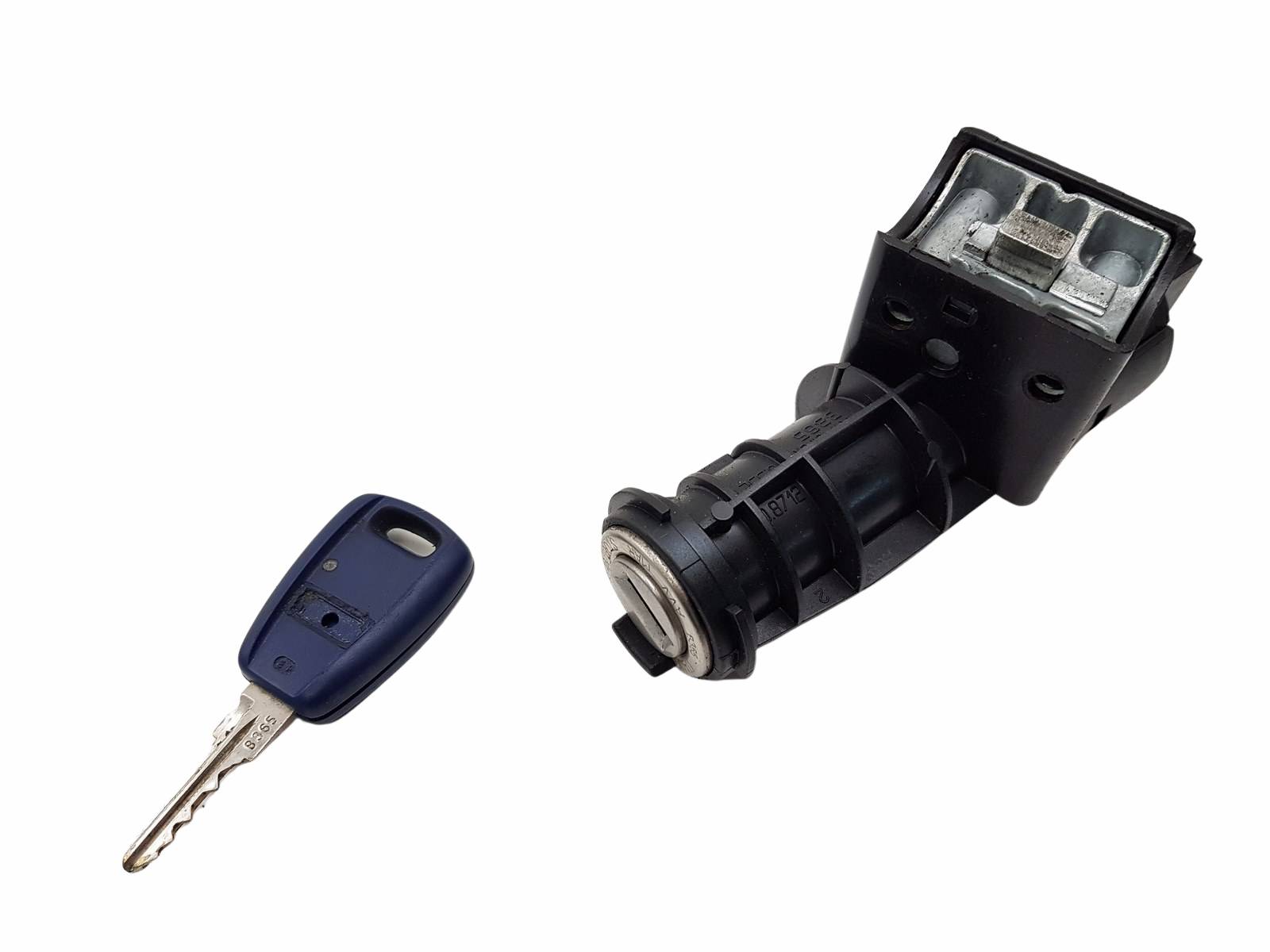 https://www.accessoiresautofr.com/wp-content/uploads/A0001/auto-3/eurofrance24-1/PEUCA145-JJ1059EBY.jpg