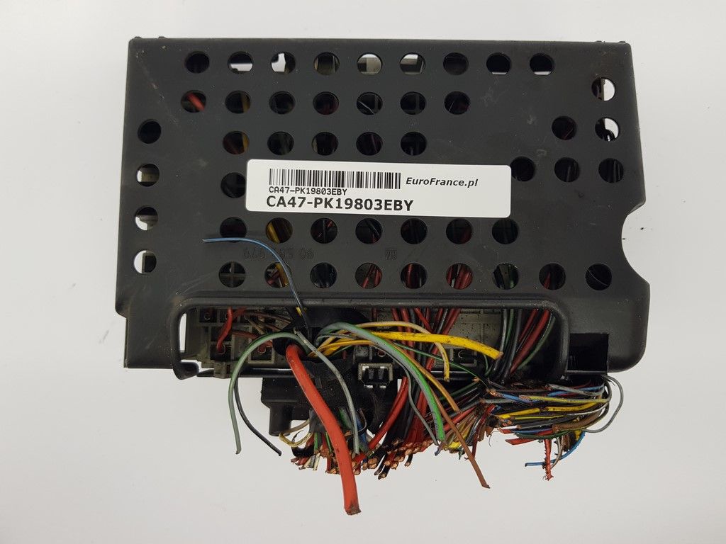https://www.accessoiresautofr.com/wp-content/uploads/A0001/auto-3/eurofrance24-1/PEUCA47-PK19803EBY.jpg