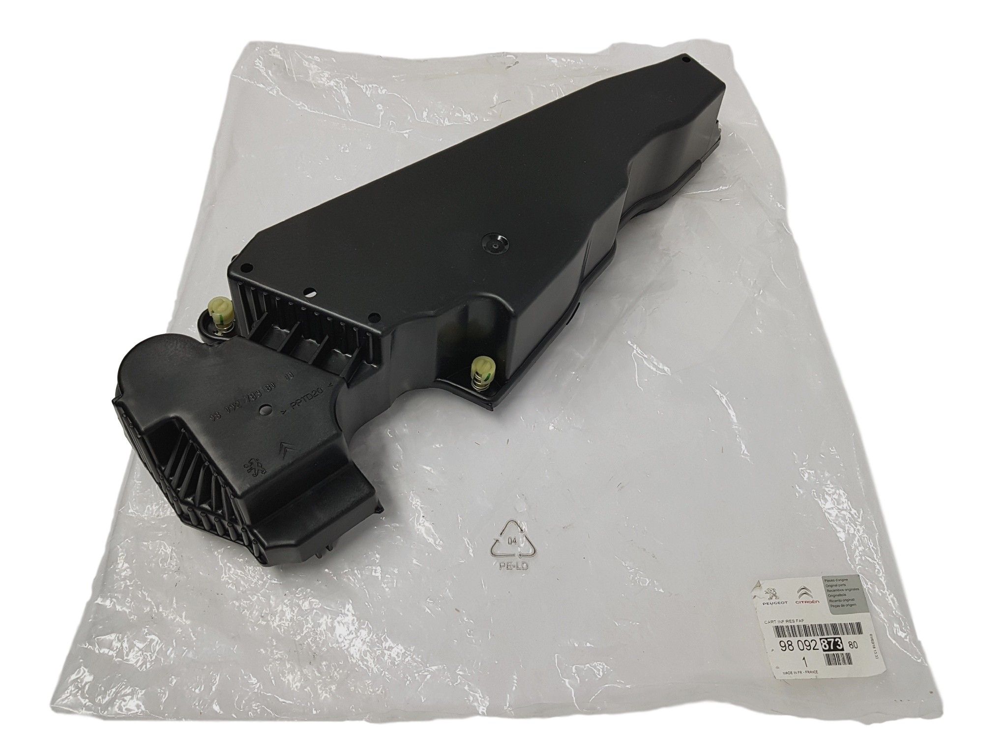 https://www.accessoiresautofr.com/wp-content/uploads/A0001/auto-3/eurofrance24-1/PEUPSA9809287380.jpg