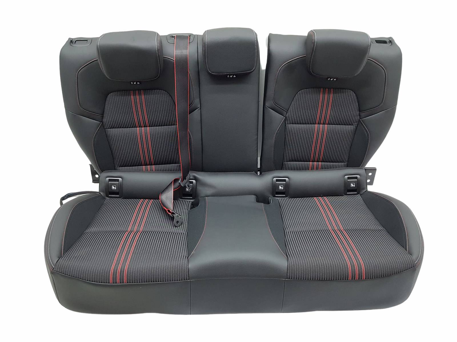 https://www.accessoiresautofr.com/wp-content/uploads/A0001/auto-3/eurofrance24-4/PEUAD35-BPJJ1313EBY.jpg