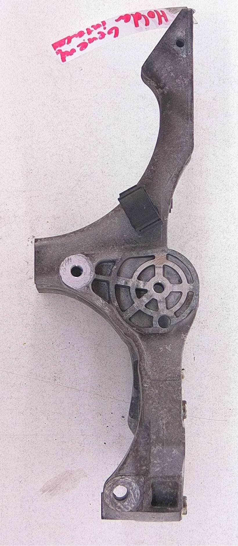 https://www.accessoiresautofr.com/wp-content/uploads/A0001/auto-6/autoparts24-2/PAUA0020B50146.jpg