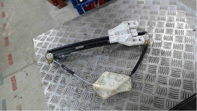 https://www.accessoiresautofr.com/wp-content/uploads/A0001/auto-6/autoparts24-2/PAUD0050138319.jpg