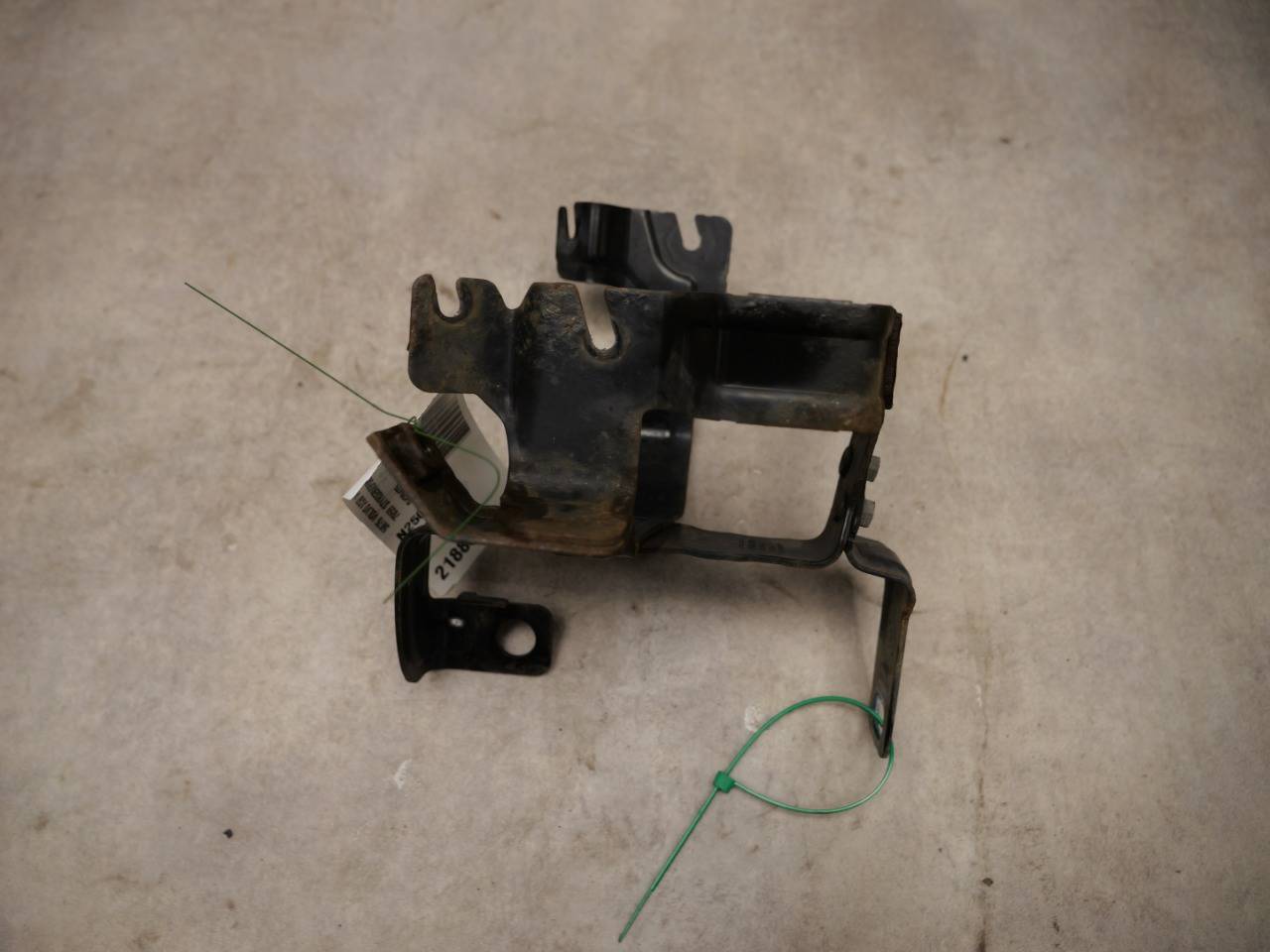 https://www.accessoiresautofr.com/wp-content/uploads/A0001/auto-6/autoparts24-2/PAUD00672188320.jpg