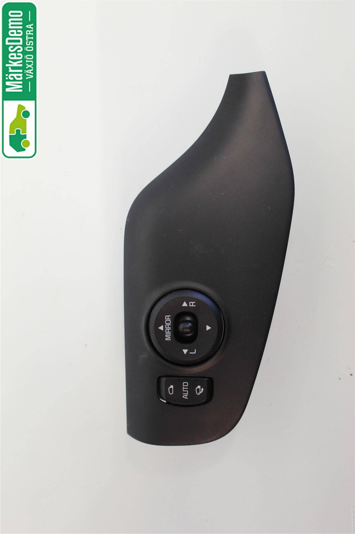 https://www.accessoiresautofr.com/wp-content/uploads/A0001/auto-6/autoparts24-2/PAUD0127603504.jpg