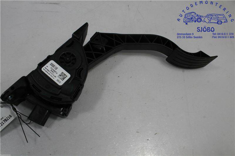 https://www.accessoiresautofr.com/wp-content/uploads/A0001/auto-6/autoparts24-2/PAUD0128394067.jpg