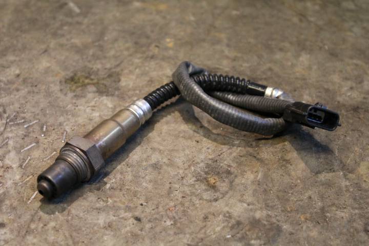 https://www.accessoiresautofr.com/wp-content/uploads/A0001/auto-6/autoparts24-2/PAUD0156395794.jpg