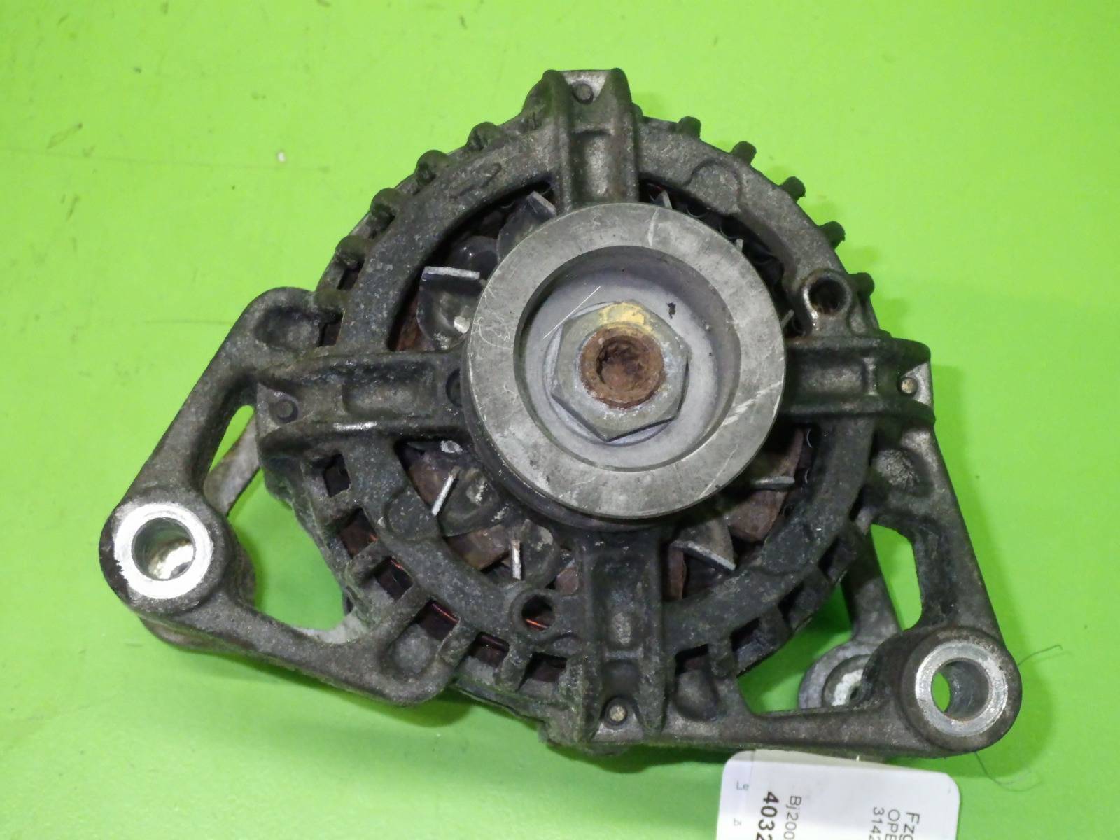 https://www.accessoiresautofr.com/wp-content/uploads/A0001/auto-6/autoparts24-2/PAUF0001403234.jpg