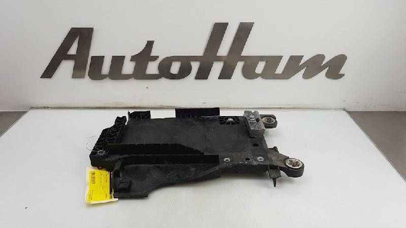 https://www.accessoiresautofr.com/wp-content/uploads/A0001/auto-6/autoparts24-2/PAUN0613108515.jpg