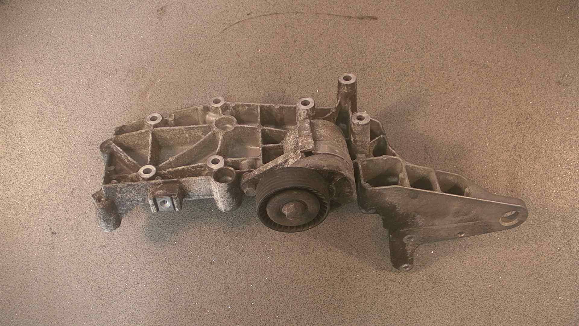 https://www.accessoiresautofr.com/wp-content/uploads/A0001/auto-6/autoparts24-3/PAUA0029V35451.jpg