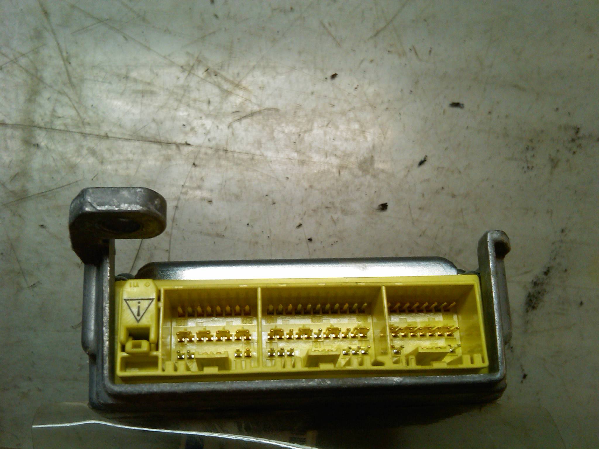 https://www.accessoiresautofr.com/wp-content/uploads/A0001/auto-6/autoparts24-3/PAUA0031N17646.jpg
