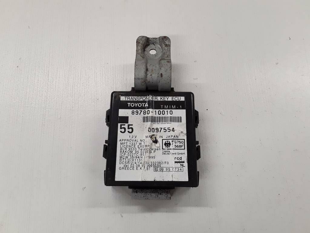 https://www.accessoiresautofr.com/wp-content/uploads/A0001/auto-6/autoparts24-3/PAUA0073MAN25882.jpg