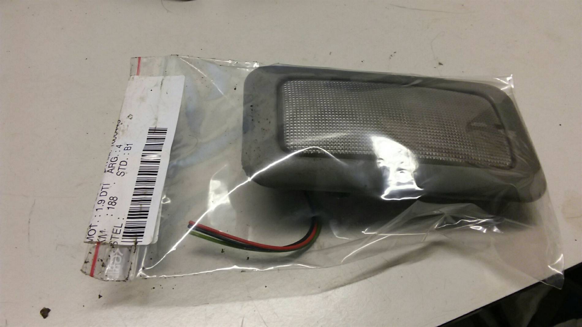 https://www.accessoiresautofr.com/wp-content/uploads/A0001/auto-6/autoparts24-3/PAUA0074MI20752.jpg