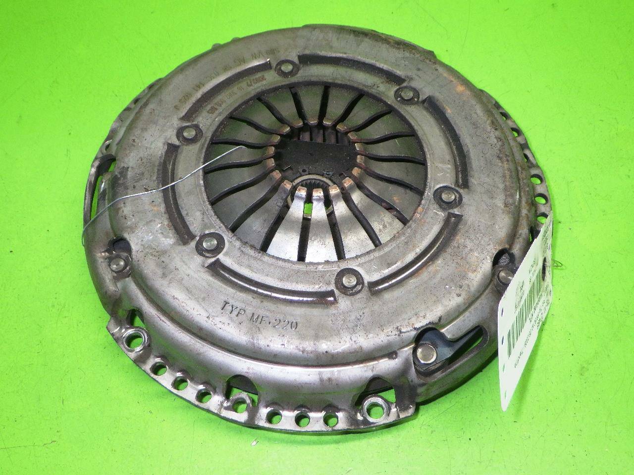 https://www.accessoiresautofr.com/wp-content/uploads/A0001/auto-6/autoparts24-3/PAUF0001326261.jpg