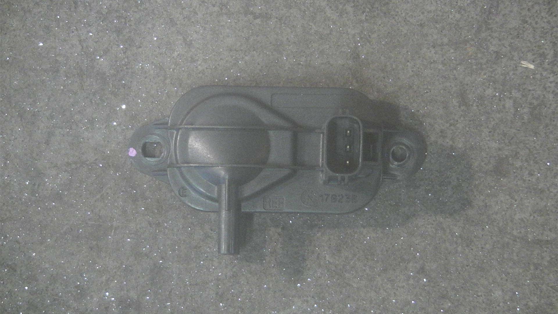 https://www.accessoiresautofr.com/wp-content/uploads/A0001/auto-6/autoparts24/PAUA0029N27793.jpg