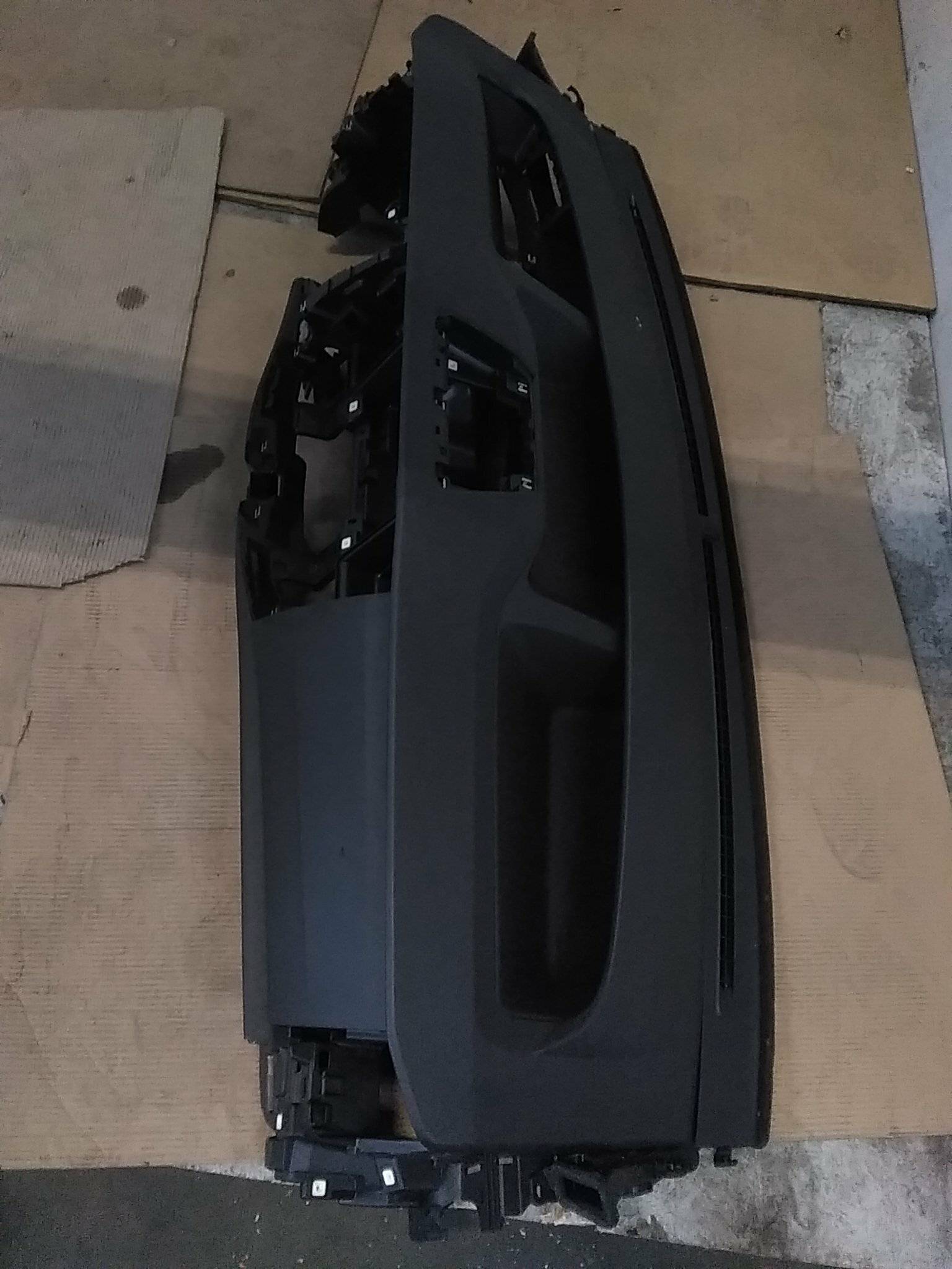 https://www.accessoiresautofr.com/wp-content/uploads/A0001/auto-6/autoparts24/PAUA0038P48526.jpg