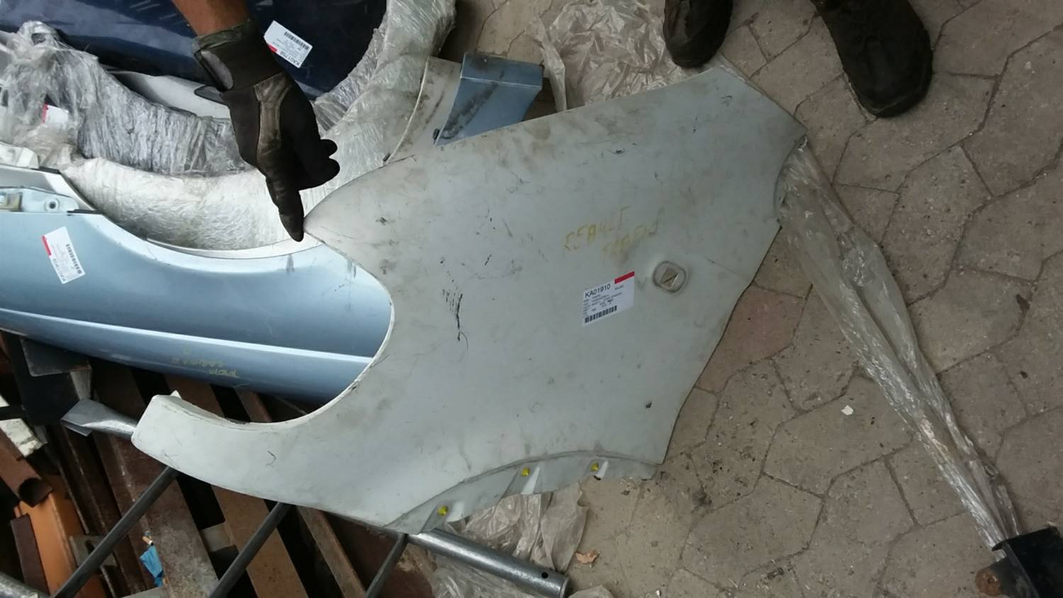 https://www.accessoiresautofr.com/wp-content/uploads/A0001/auto-6/autoparts24/PAUA0074KA01910.jpg