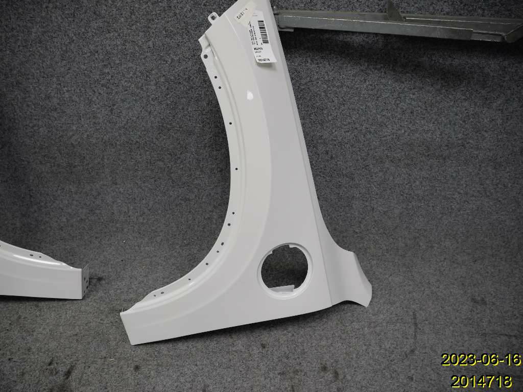 https://www.accessoiresautofr.com/wp-content/uploads/A0001/auto-6/autoparts24/PAUD00672014718.jpg