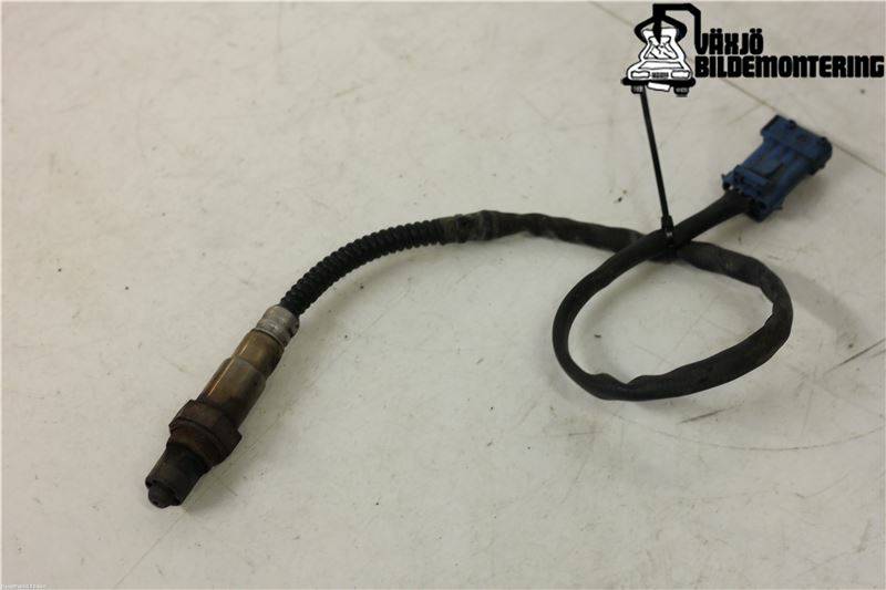 https://www.accessoiresautofr.com/wp-content/uploads/A0001/auto-6/autoparts24/PAUD0127496345.jpg