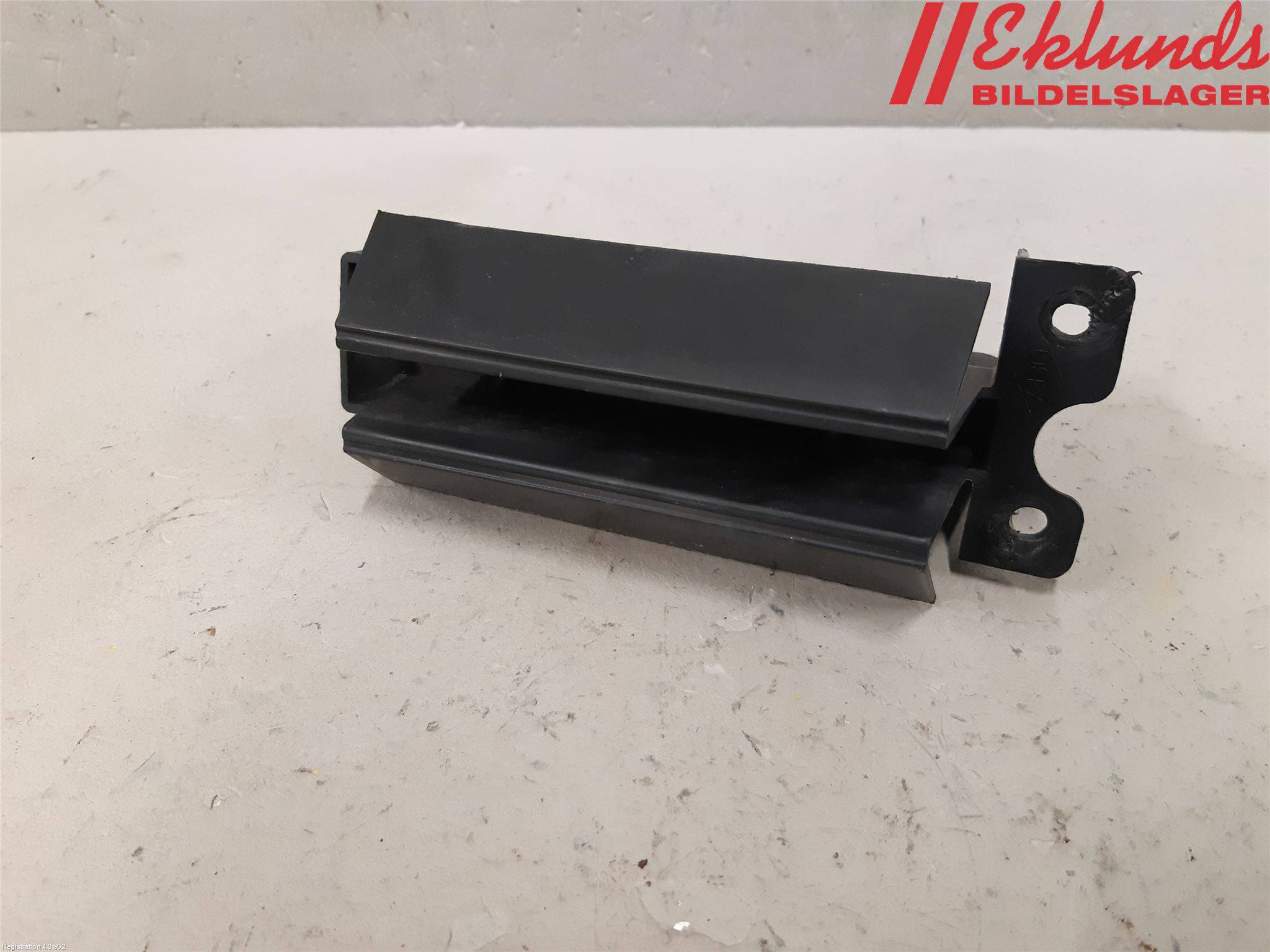https://www.accessoiresautofr.com/wp-content/uploads/A0001/auto-6/autoparts24/PAUD01352498143.jpg
