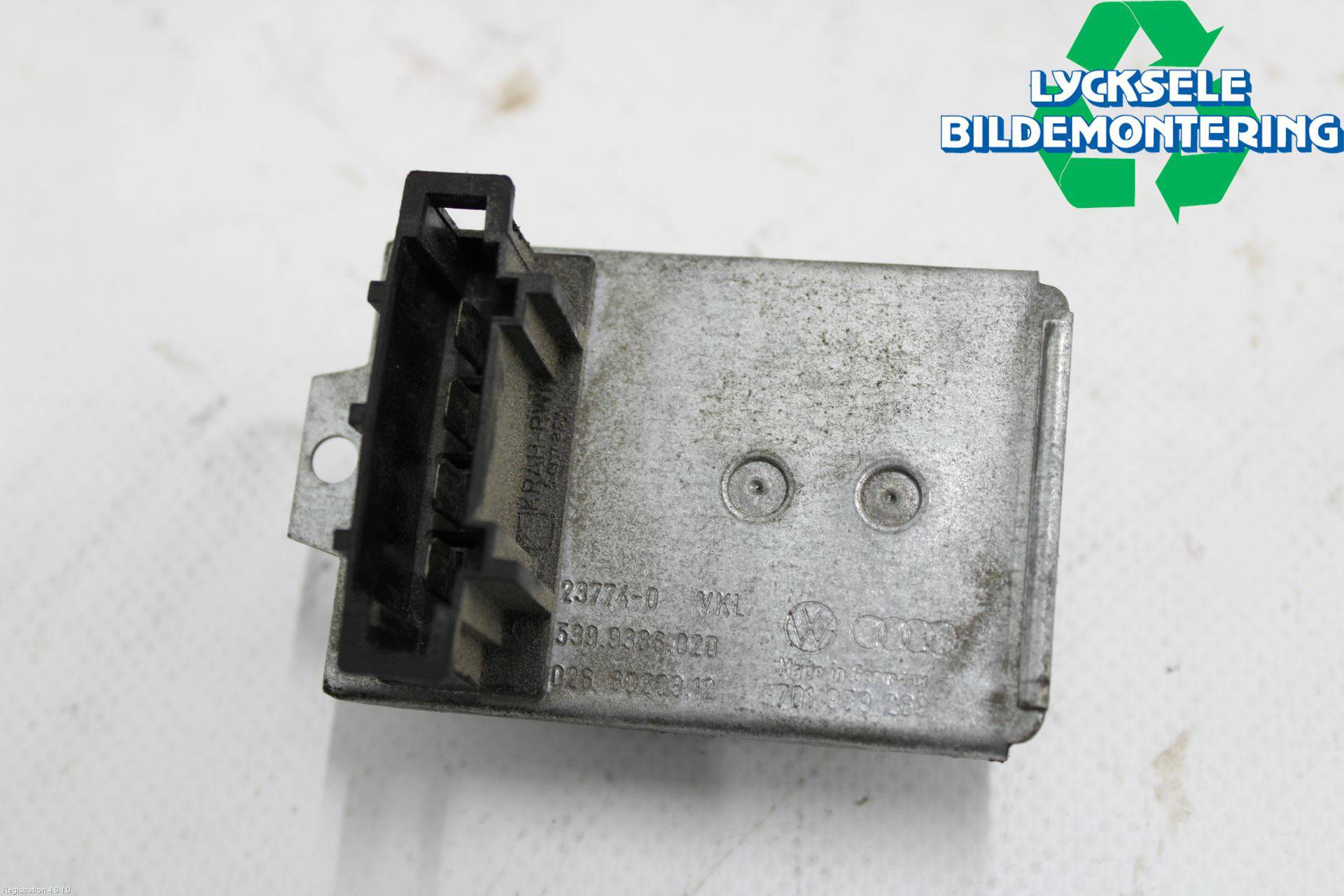 https://www.accessoiresautofr.com/wp-content/uploads/A0001/auto-6/autoparts24/PAUD0140642462.jpg