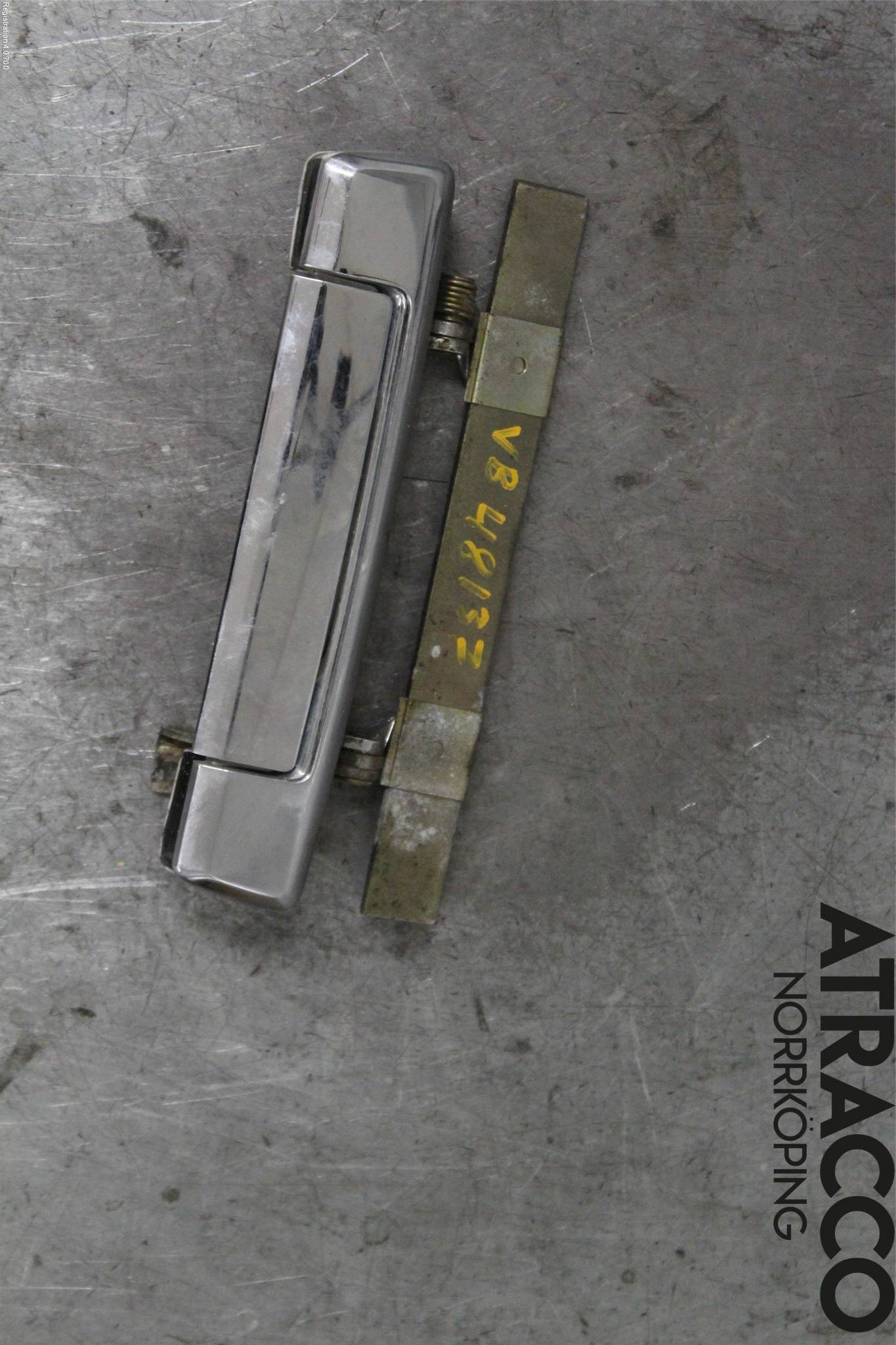 https://www.accessoiresautofr.com/wp-content/uploads/A0001/auto-6/autoparts24/PAUD0204931684.jpg
