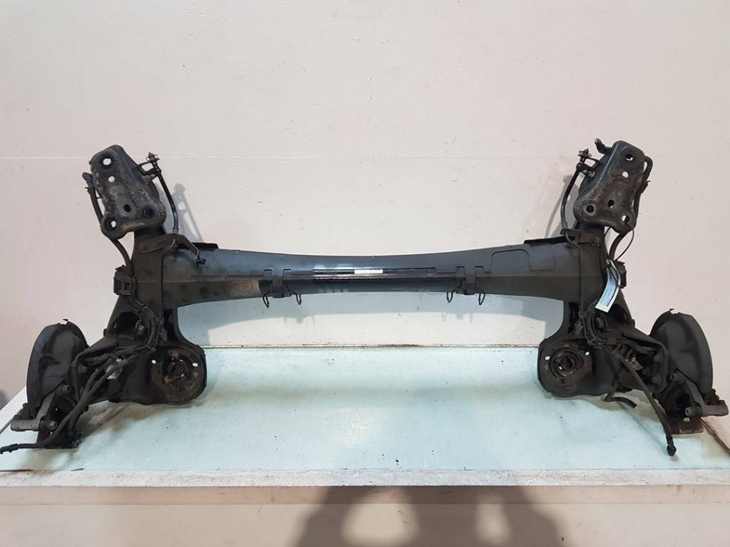 https://www.accessoiresautofr.com/wp-content/uploads/A0001/auto-6/autoparts24/PAUN0613315696.jpg